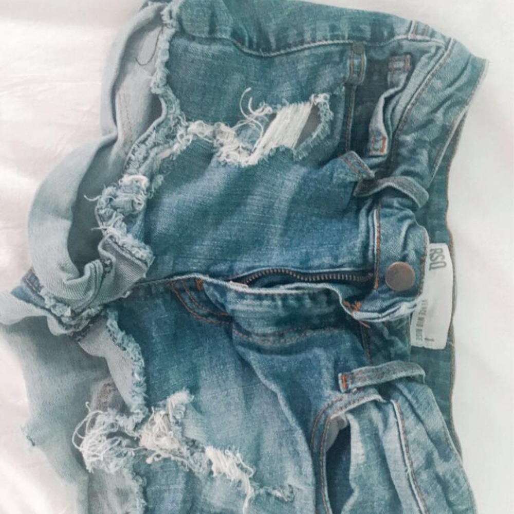 RSQ Shorts 🦋